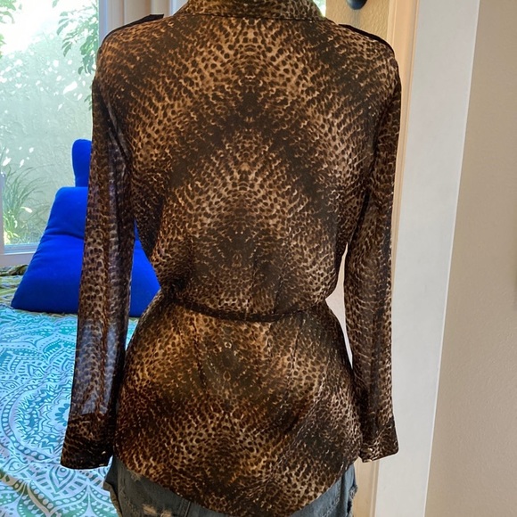 Leopard print button down tie waste low cut sexy long sleeve blouse - Picture 9 of 12